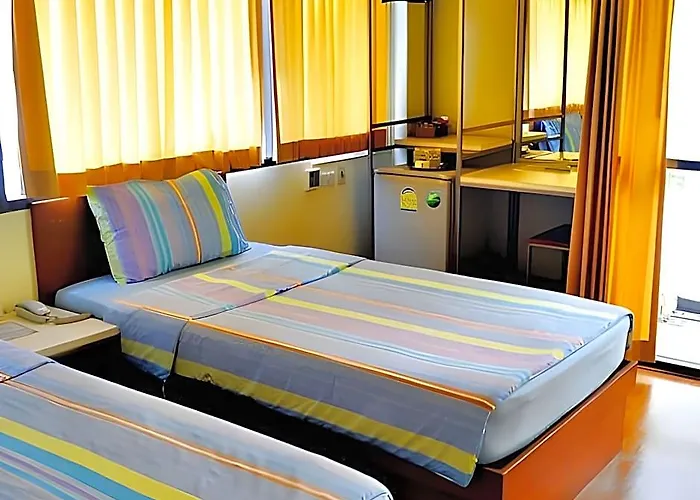 Hotel Mad Monkey @ Rambuttri Village Khaosan Area Bangkok